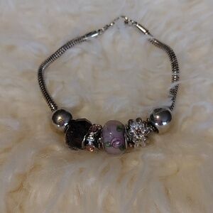 🇨🇦3 For $20🇨🇦SILVER TONE & PURPLE BEAD BRACELET